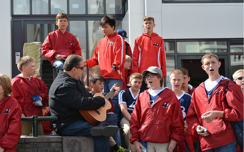 appleton-boys-choir-guitar-jam